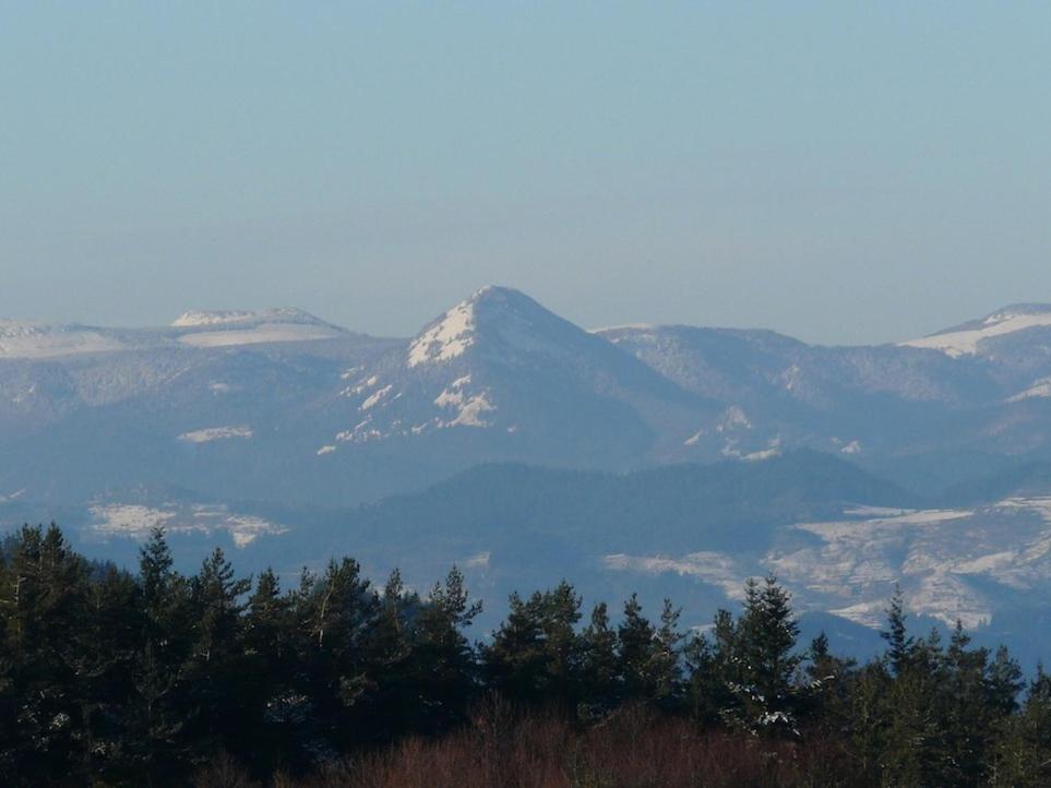 Les Cabanes De Labrousse Saint-Julien-Labrousse Esterno foto