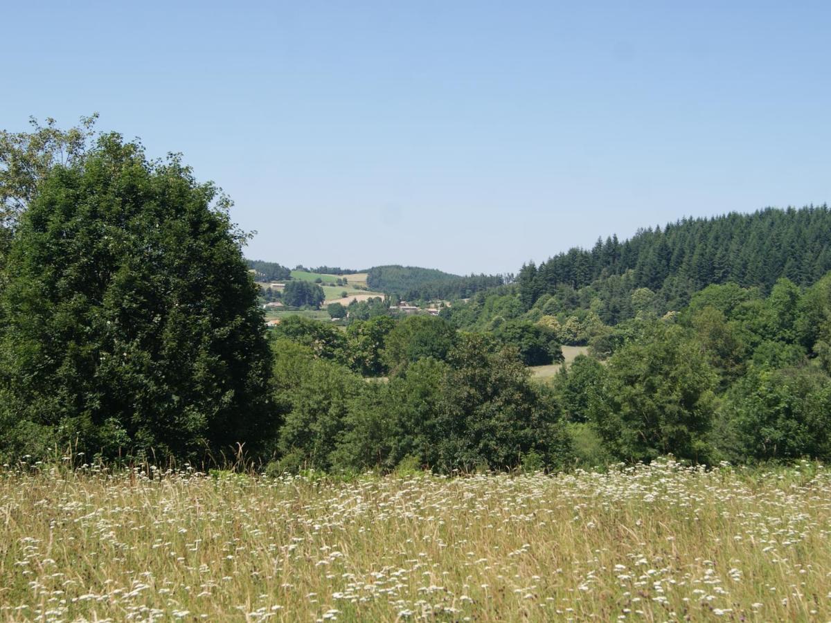 Les Cabanes De Labrousse Saint-Julien-Labrousse Esterno foto
